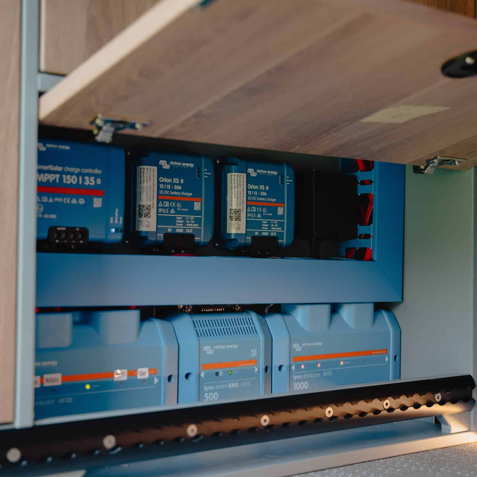 Victron touchscreen and 400Ah lithium electrical system in the Onyx Summit
