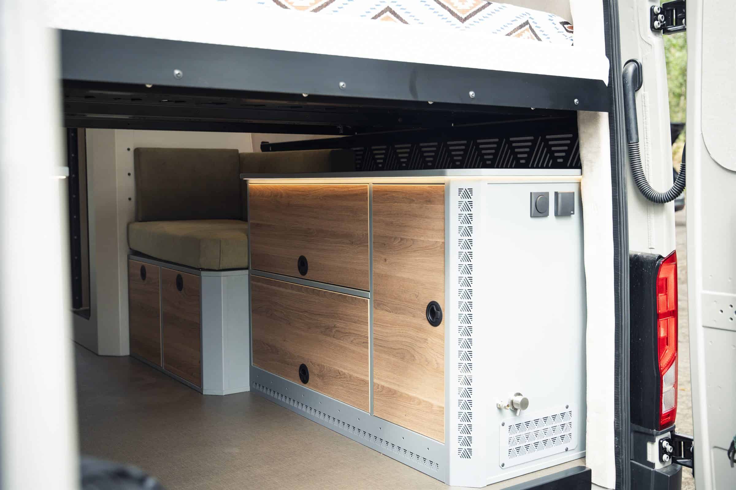 HPL furniture and powder-coated aluminium detailing in the Onyx Arête