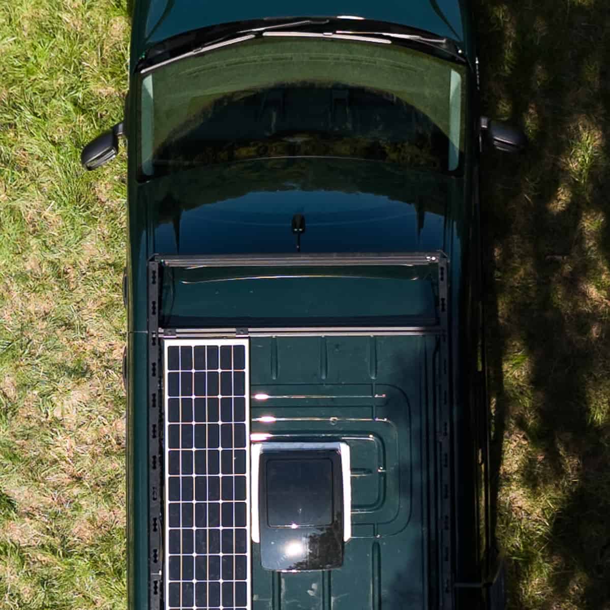 An additional cross brace fitted across the Onyx roof rack